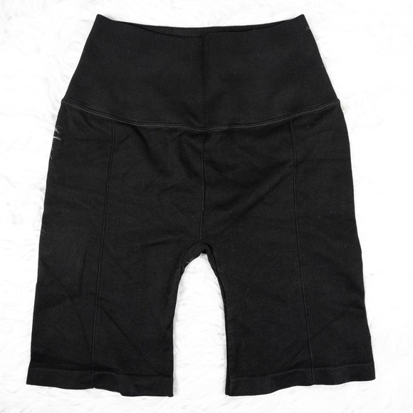 NUX Pants - NUX Black Athletic Biker Shorts Women Size Medium Stretch Athleisure Activewear